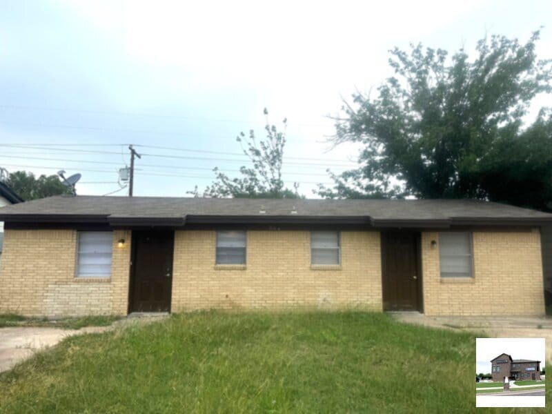 Primary Photo - 604 Sunset Ln
