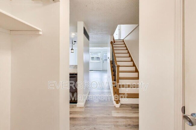 Foto del edificio - 3741 Lima Ct