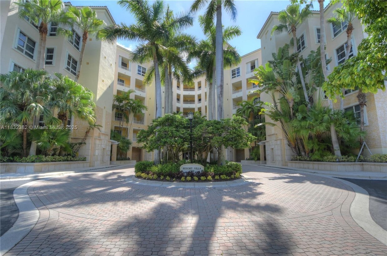 Foto principal - 717 Crandon Blvd