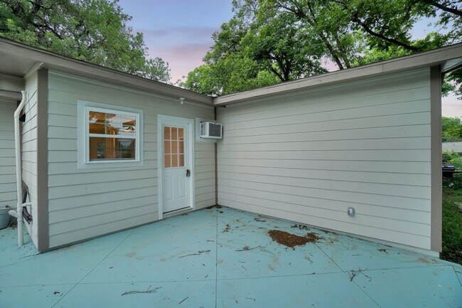 Building Photo - New Rental Property for Rent neat IH 10 + ...