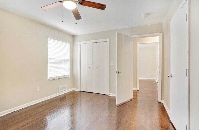 Building Photo - 808 Bisson Loop