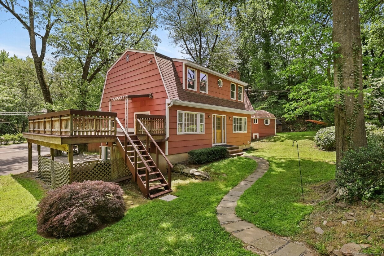 Primary Photo - 21 Ferris Dr