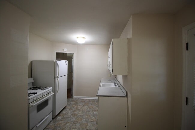 Building Photo - 2127 Coburn Blvd