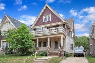 Building Photo - 2858 N Murray Ave