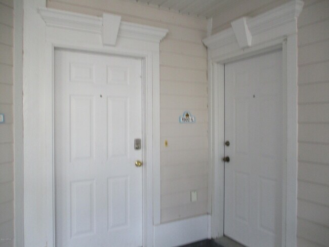 Building Photo - 330 S Middleton Dr NW