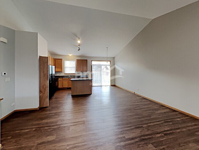 Foto del edificio - 1827 Woodside Drive