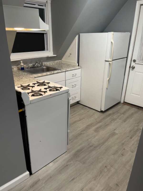 350 S Scott Ave Unit 3, Glenolden, PA 19036 Room for Rent in