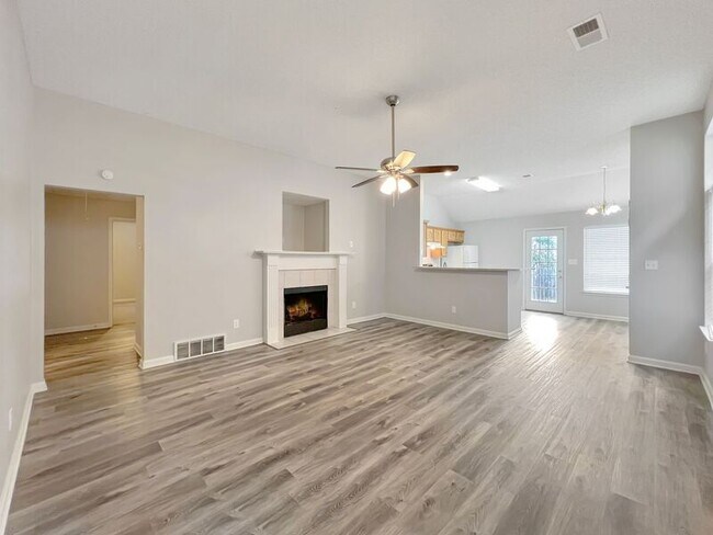 Foto del edificio - 2722 Misty Bay Dr