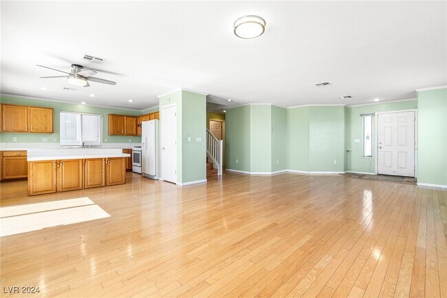 Building Photo - 9647 Sound View Ave