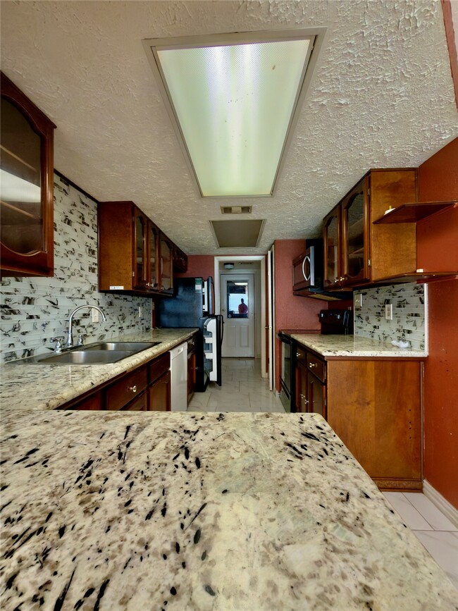 Building Photo - 23115 Bright Star Rd