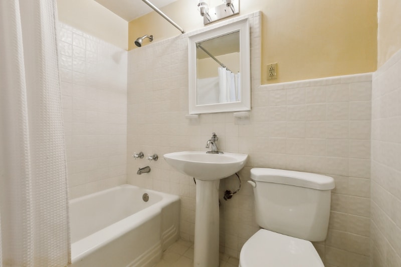 Primary Photo - 1205 St Charles Ave