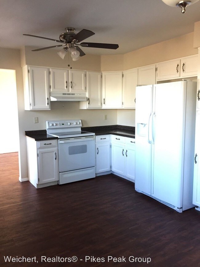 Building Photo - 2911 La Estrella Cir