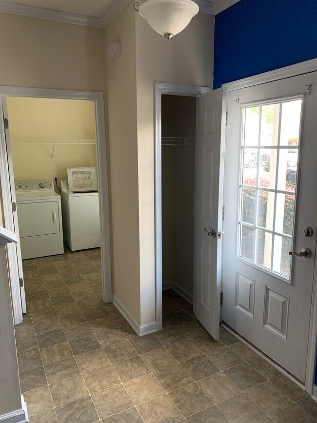 Building Photo - 21 Reese Way