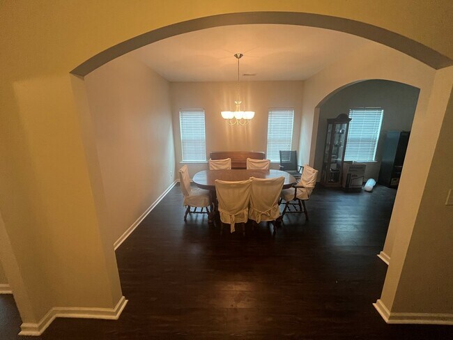 Building Photo - 1715 Musket Trail