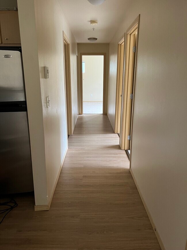 10721 Valley View Rd Unit B303, Bothell, WA 98011 Condo for Rent in