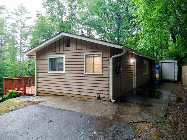 Photo - 128 Woodland Hills Dr House