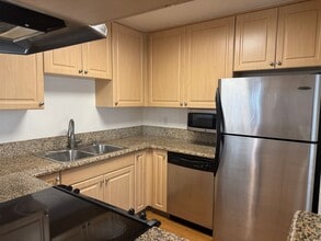 Building Photo - 10016 Maya Linda Rd