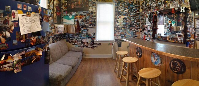 Bar room - 670 Willey St