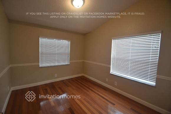 Foto del edificio - 1090 Lancewood Pl W