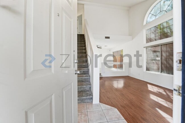 Building Photo - 17606 N 17th Pl