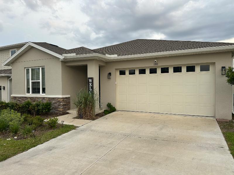 Foto principal - 1100 Sugarwood St