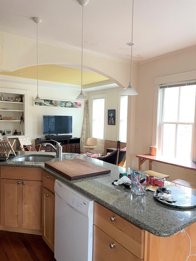 Building Photo - 30 Healey St