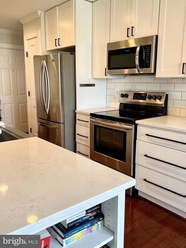 413 Teal Ct, Chester, MD 21619 Room for Rent in Chester, MD