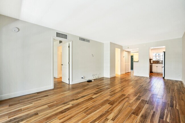 Foto del edificio - 775 Jeffery St