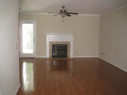 Foto del edificio - 30 Magnolia Glen Ln