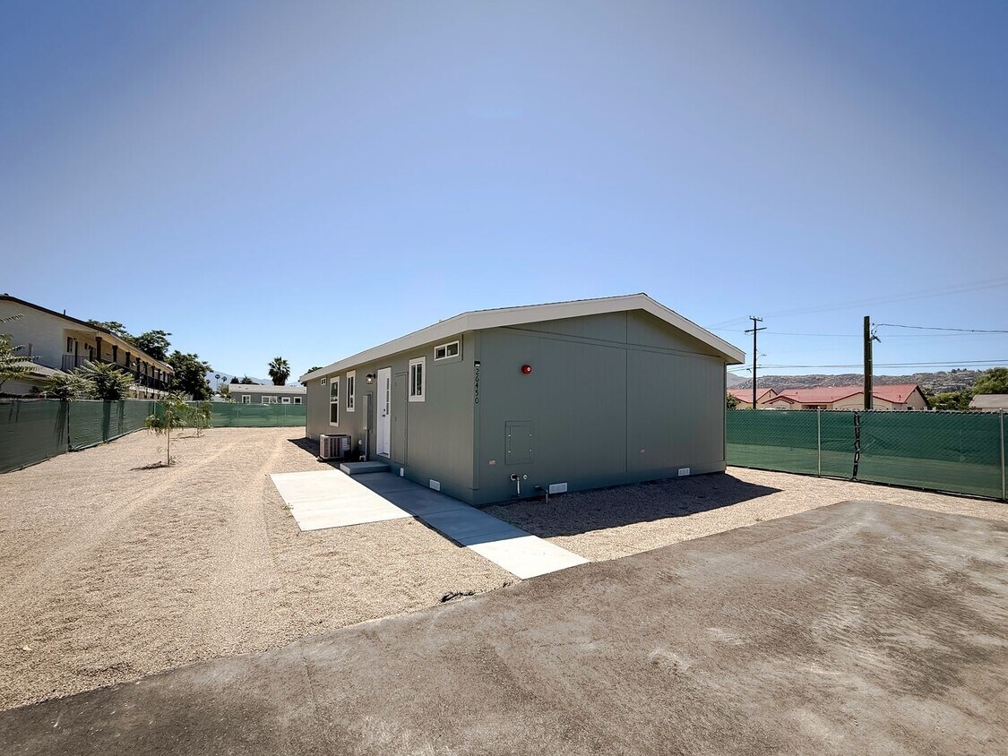 Building Photo - ~ AVAILABLE NOW ~ BRAND NEW CONSTRUCTION // GATED 3 BEDROOM HOME FOR RENT IN HEMET!