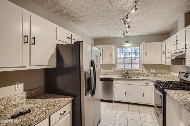 Building Photo - 3 br, 2.5 bath House - 365 Laurelwood Driv...