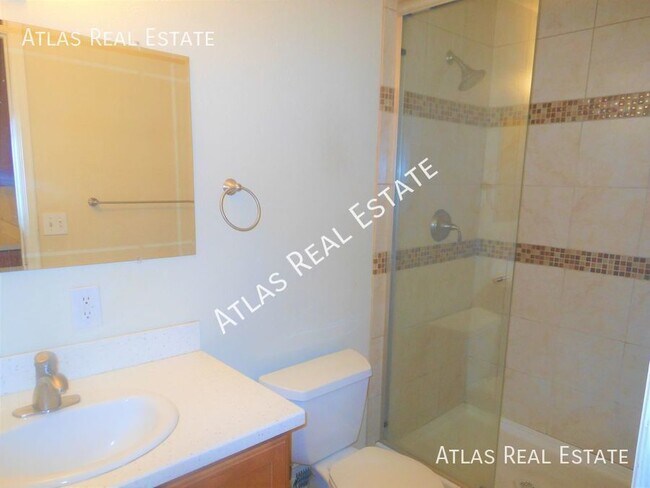 Foto del edificio - 1529 W 34th Avenue