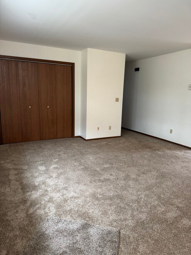sala de estar - 833 Bridgewater Ave
