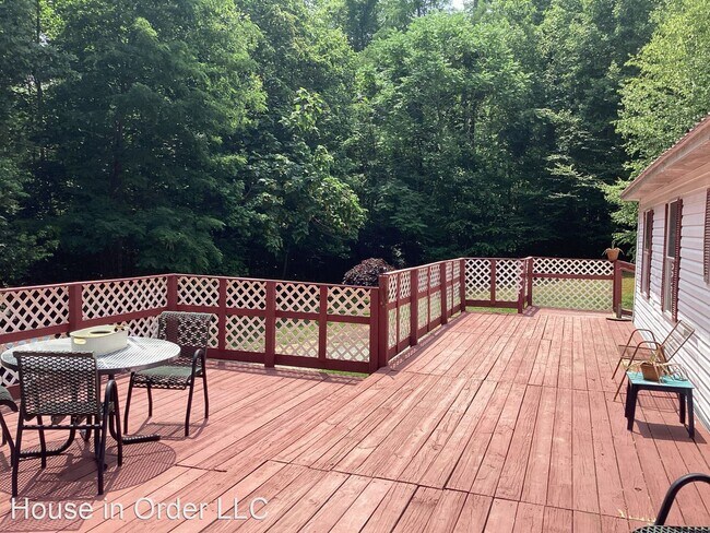 Foto del edificio - 3 br, 2 bath House - 159 Cedar Creek Rd