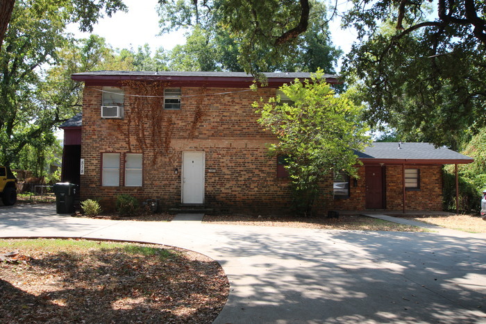 Foto principal - Efficiency Unit Near Downtown Tyler!