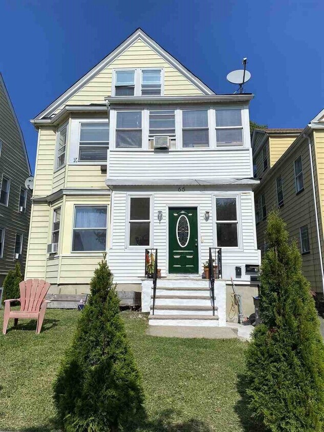 65 Montague Pl Unit 3, Montclair, NJ 07042 Room for Rent in Montclair