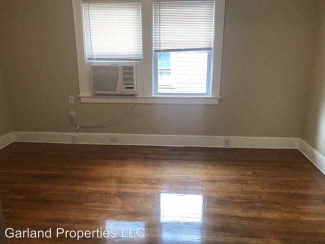 Foto del edificio - 301 Gilmer Ave NW