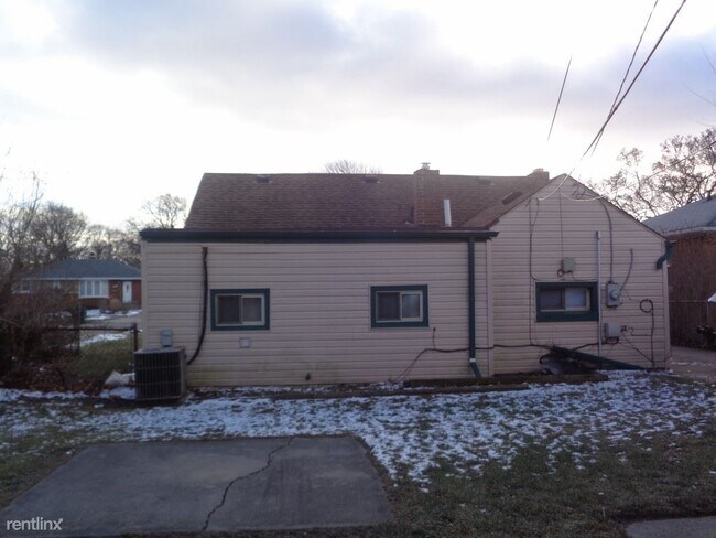 Building Photo - 2 br, 1 bath House - 22411 Oconnor St