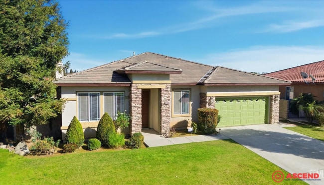 Building Photo - 5406 Pelican Hill Dr