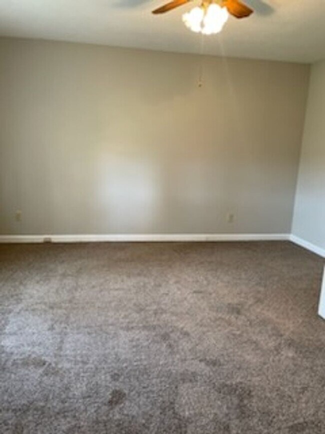 Foto del edificio - SINGLE FAMILY HOME