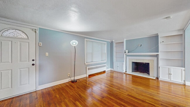 Foto del edificio - 72 Woodycrest Dr