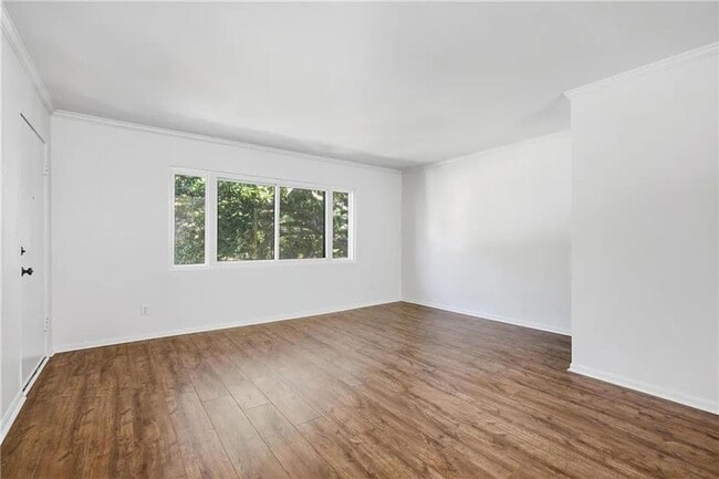 Building Photo - 104 Ardmore Pl NW