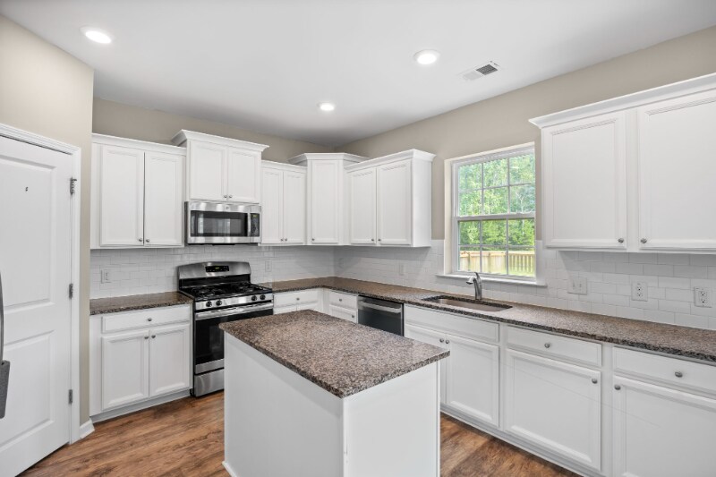 Foto principal - 677 Redbud Ln