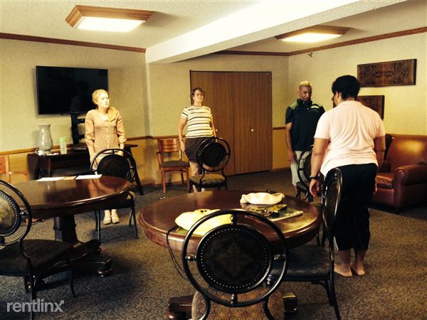 Building Photo - 5450 Douglas Dr N