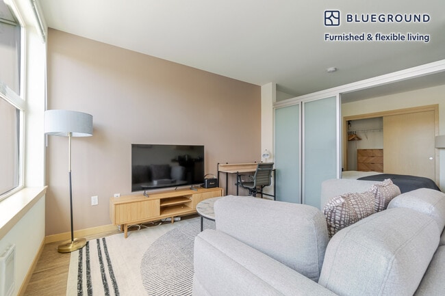 Building Photo - 3920 Stone Way N