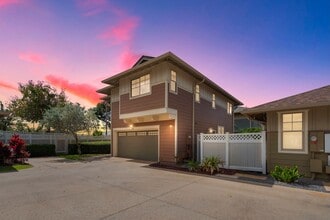 Building Photo - 190 Kahoma Village Loop