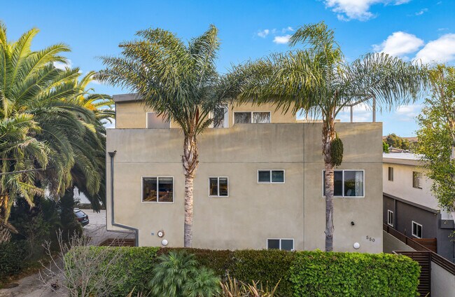 Building Photo - 550 Vernon Ave