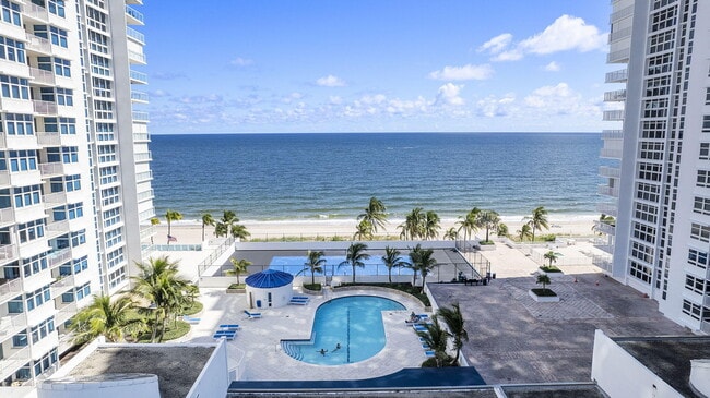 Foto del edificio - 1360 S Ocean Blvd