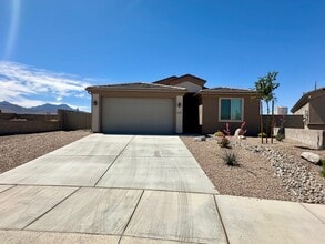 Building Photo - 3587 Charleston Loop