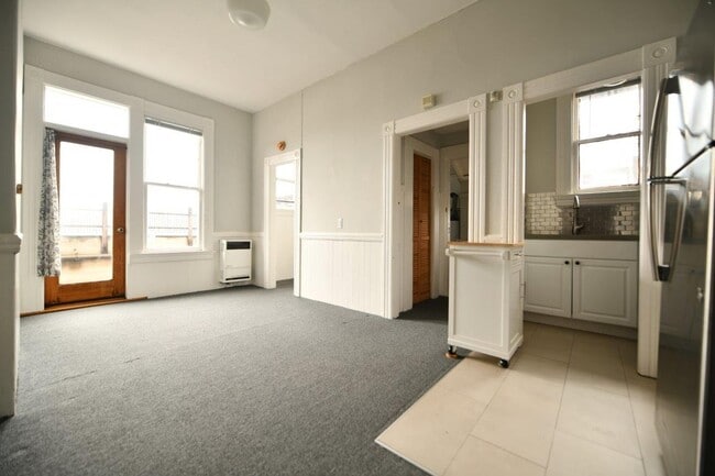 Photo - 2111 Vine St Apartment